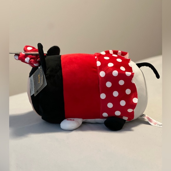 Pair of Large Disney Minnie and Mickey Tsum Tsum Beating Heart Plush - Picture 6 of 9